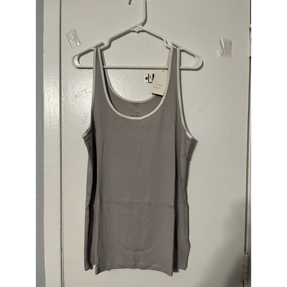 A New Day Womens XL Gray Cream Ribbed Scoop Neck Tank Top NWT Z956WW